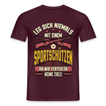 Leg Dich Nicht Mit Sportschützen An Sportschütze - Männer T-Shirt - Ziegelrot - Vorne - AI Model Male 178 light (178cm)