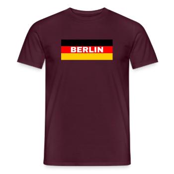La ville de Berlin sous pavillon allemand - T-shirt homme - rouge brique - Devant - AI Model Male 178 light (178cm)