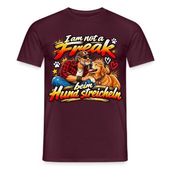Ich bin kein Freak beim Hund streicheln - Männer T-Shirt - Ziegelrot - Vorne - AI Model Male 178 light (178cm)