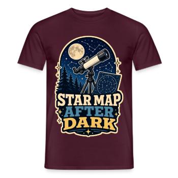 STAR MAP AFTER DARK - Männer T-Shirt - Ziegelrot - Vorne - AI Model Male 178 light (178cm)