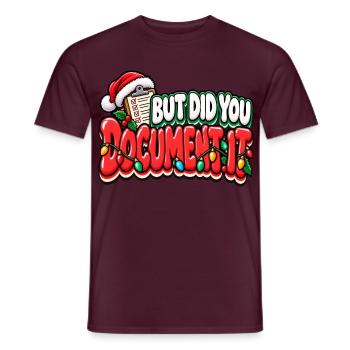 Weihnachts-Dokumentationswitz - Männer T-Shirt - Ziegelrot - Vorne - AI Model Male 178 light (178cm)