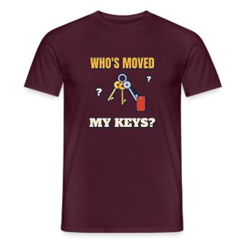 Wer hat meine Schlüssel bewegt komisch, läuft zu spät Tee - Männer T-Shirt - Ziegelrot - Vorne - AI Model Male 178 light (178cm)