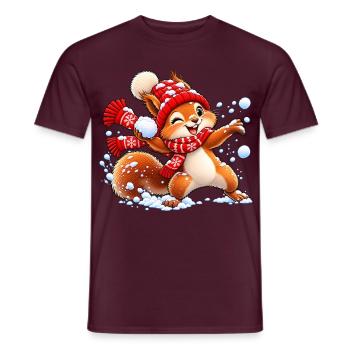 Eichhörnchen im Schnee – Süßer Winterspaß - Männer T-Shirt - Ziegelrot - Vorne - AI Model Male 178 light (178cm)