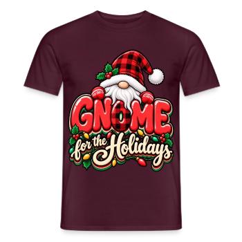 Gnom für die Holidays - Männer T-Shirt - Ziegelrot - Vorne - AI Model Male 178 light (178cm)