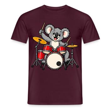 Koala spielt Schlagzeug - Männer T-Shirt - Ziegelrot - Vorne - AI Model Male 178 light (178cm)
