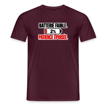 Niedriger Akku, erschöpfte Geduld - Männer T-Shirt - Ziegelrot - Vorne - AI Model Male 178 light (178cm)