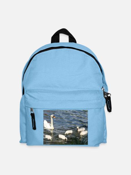Weiße Schwäne-Familie schwimmt auf See - Kinder Rucksack - Hellblau