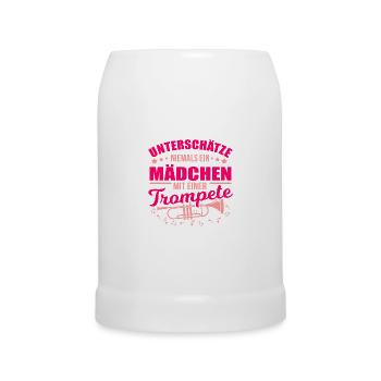 Unterschätze Niemals Ein Mädchen Trompete Trompete - Bierkrug - Weiß - Vorne