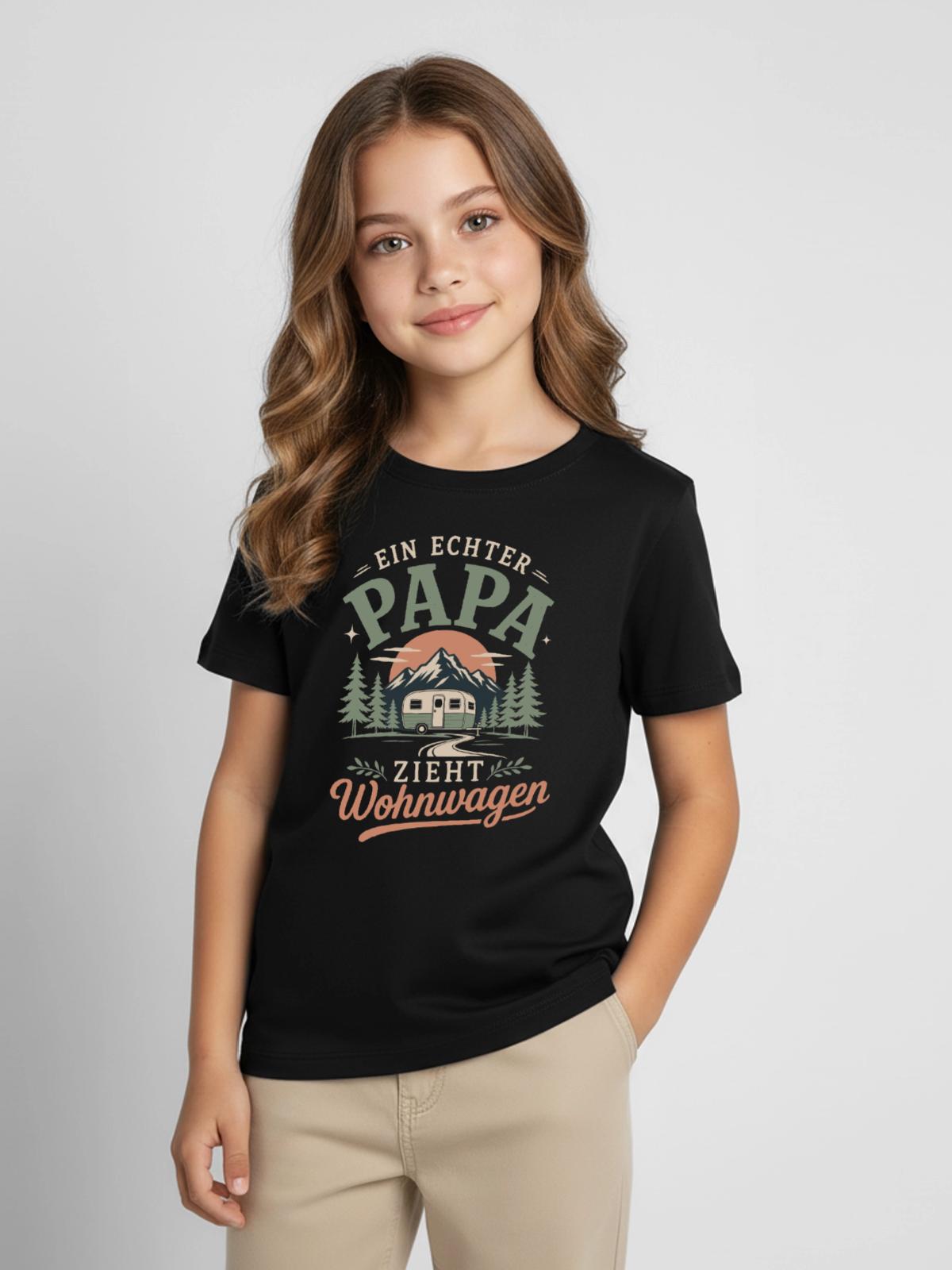Ein echter Papa zieht Wohnwagen - Kinder T-Shirt - Schwarz - Vorne - AI Model Kid Female (0cm)