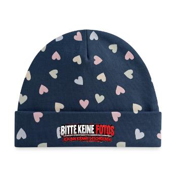 Bitte Keine Fotos Krank Geschrieben - Baby Premium Organic Mütze - Marineblau/Bunte Herzen - Vorne