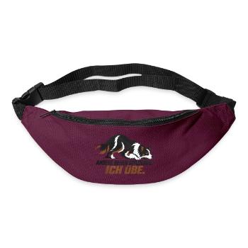 Border Collie - ANDERE GEHEN SPAZIEREN. ICH ÜBE. - Gürteltasche - Burgunderrot - Vorne