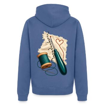 Nahtretter – Nadel, Faden und Geduld - Unisex Premium Bio Zip Hoodie - Taubenblau - Hinten - Nico (187cm)