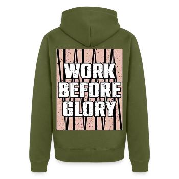 Werk vor Ruhm: Kühne Typografie - Unisex Premium Bio Zip Hoodie - Khaki - Hinten - Nico (187cm)