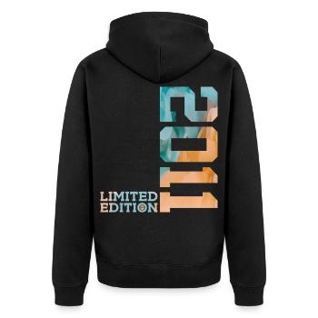 15. GEBURTSTAG LIMITED EDITION 2011 - Unisex Premium Bio Zip Hoodie - Schwarz - Hinten - Nico (187cm)