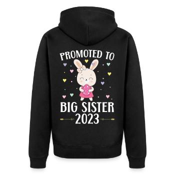 Zur großen Schwester befördert 2023 Schwesterchen - Unisex Premium Bio Zip Hoodie - Schwarz - Hinten - Nico (187cm)