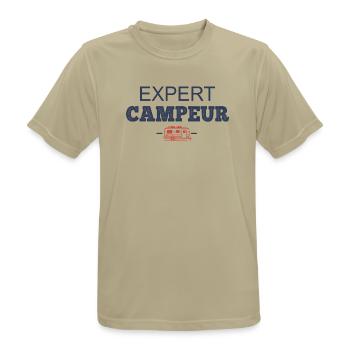 Camping-Humor-Camper-Experte - Männer T-Shirt atmungsaktiv - Sandbeige - Vorne - AI Model Male 185 dark (185cm)