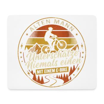 E-Bike Alter Mann Niemals Unterschätzen Retro - Mousepad (Querformat) - Weiß - Vorne
