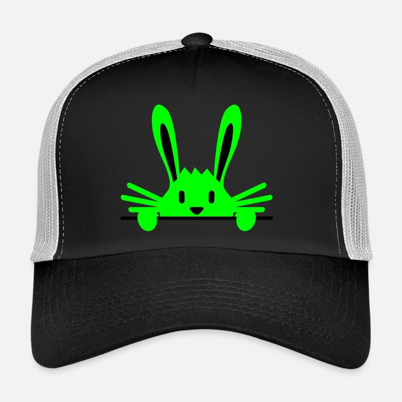 Hase versteckt sich schüchtern hinter Mauer Zaun Trucker Cap
