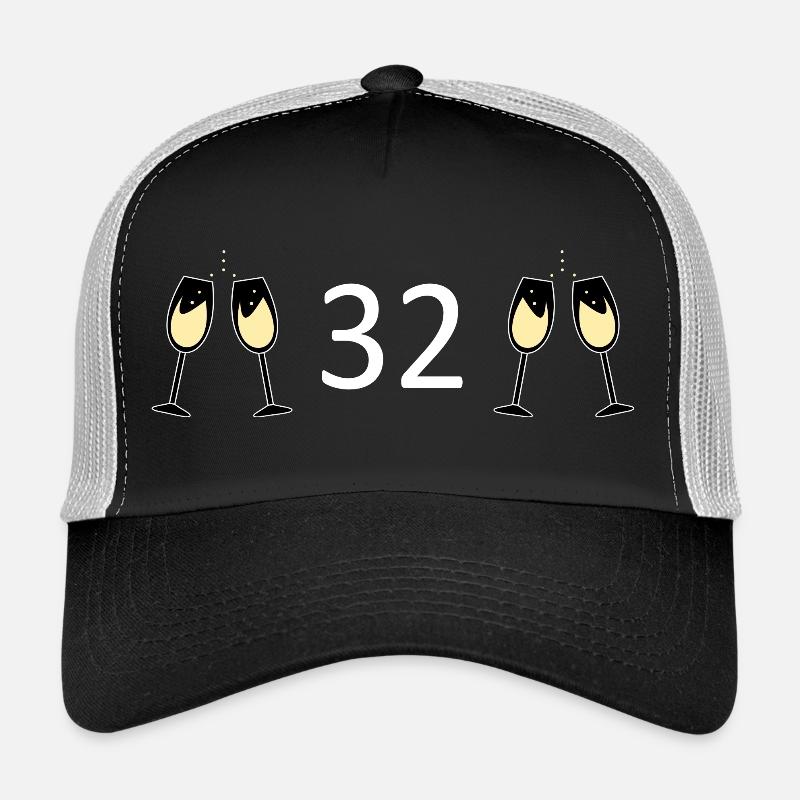 32e anniversaire 32 ans 32 ans numéro 32 Casquette trucker 