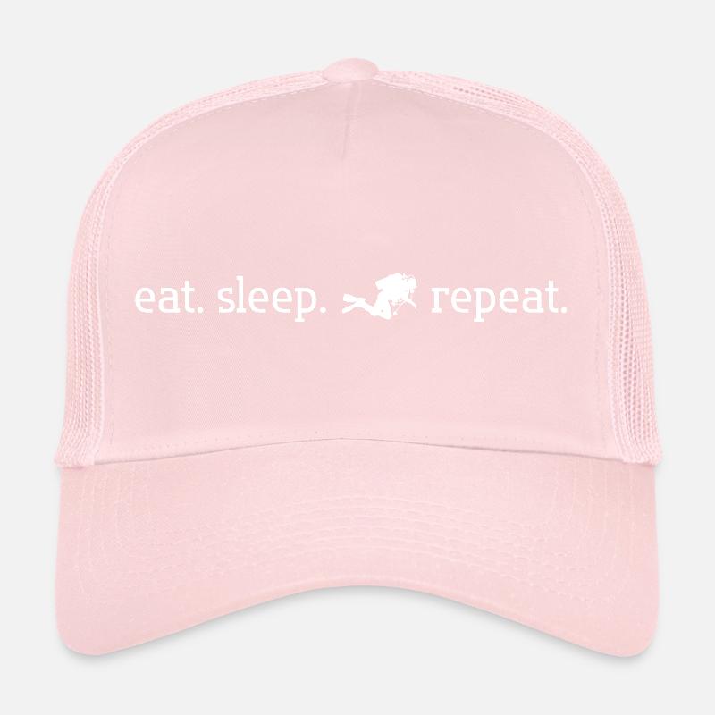 manger. dormir. plonger. répéter Casquette trucker 