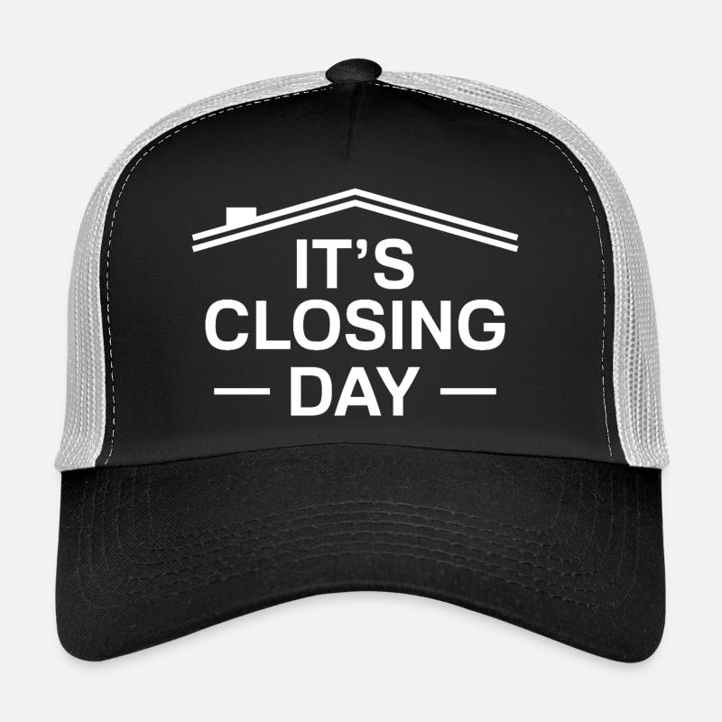 C’est le jour de la fermeture. Agent immobilier drôle. Casquette trucker 