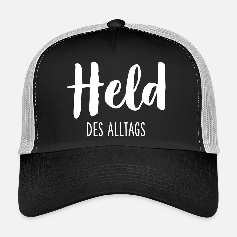 Held des Alltags – Starkes Statement Textdesign - Trucker Cap - Schwarz/Steingrau