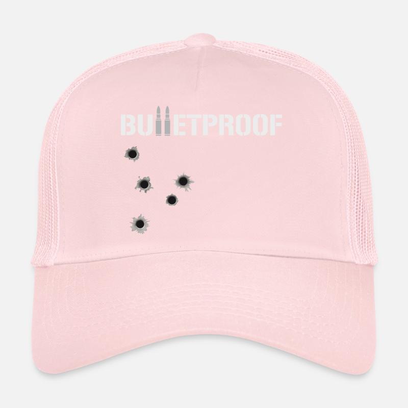 Bulletproof Holes for her Casquette trucker 