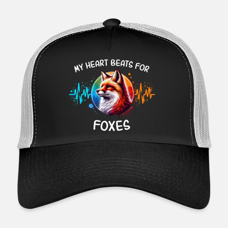 Red Fox Fox Heart Line Trucker Cap