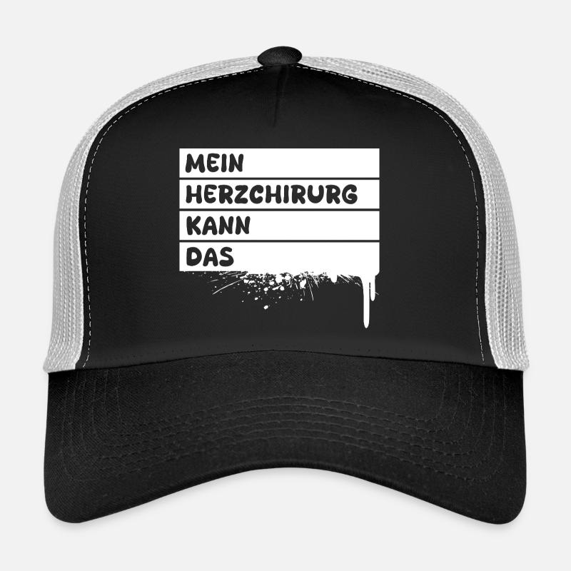 Herzchirurg als Handwerker Trucker Cap