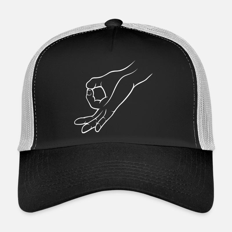 Trou de signalisation manuelle dans un jeu d’enfant Casquette trucker 