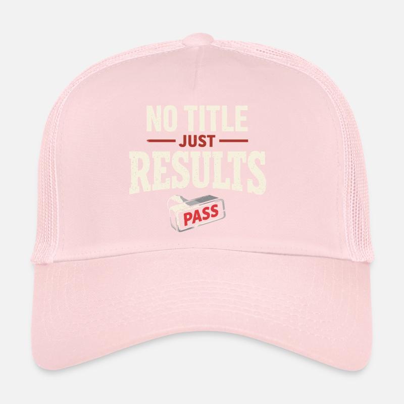 des travailleurs formés comme soudeurs et Casquette trucker 