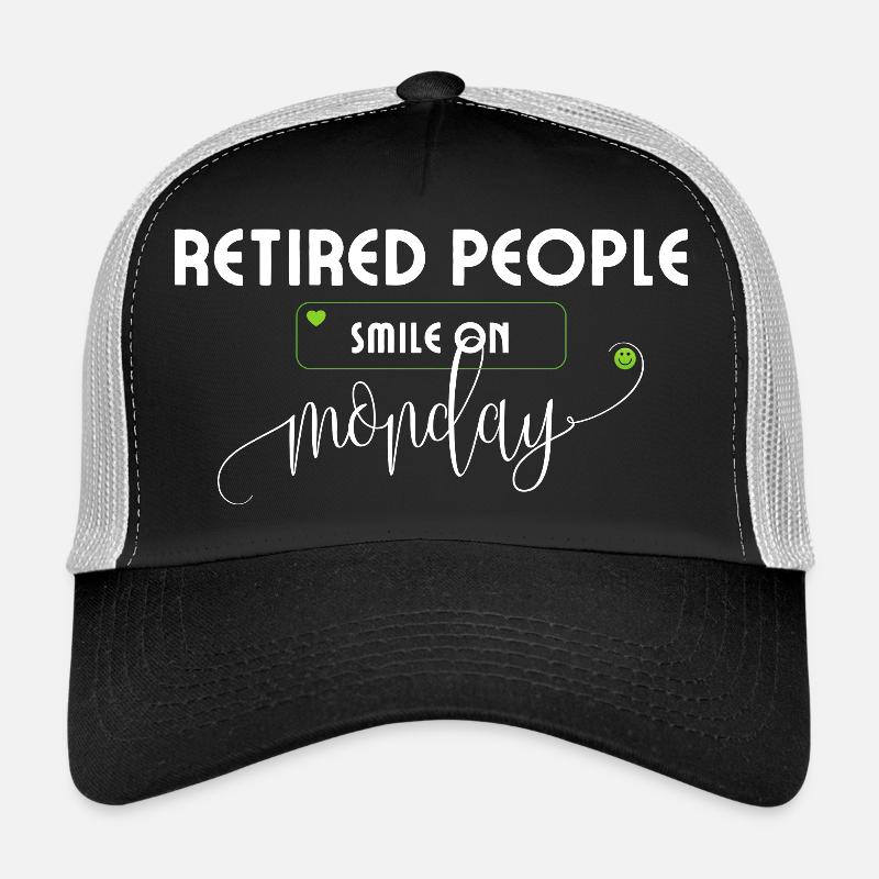 Retraités souriant lundi retraite disant. Casquette trucker 