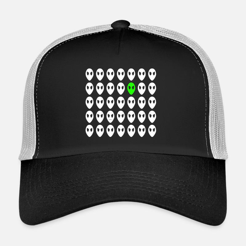 alien face Trucker Cap
