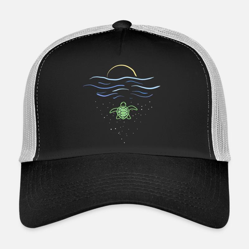 Turtle in the sea Trucker Cap