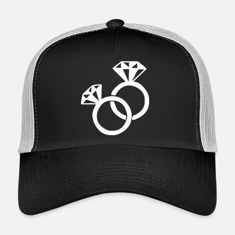 Les bagues en diamant Casquette trucker 