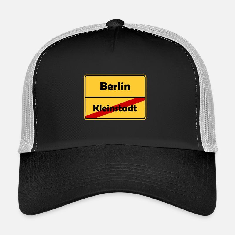 Umzug nach Berlin! Ortsschild Design. Trucker Cap
