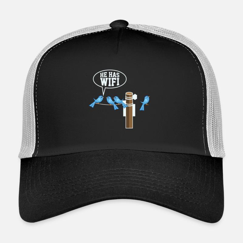 GEEK / NERD: He has W-Lan Trucker Cap