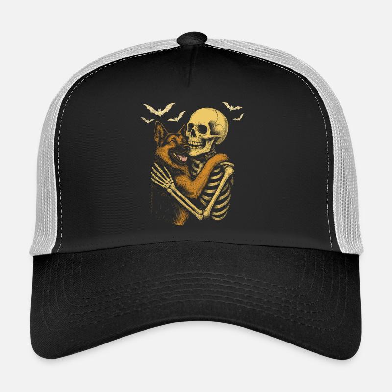 Deutscher Schäferhund umarmt Skelett Trucker Cap