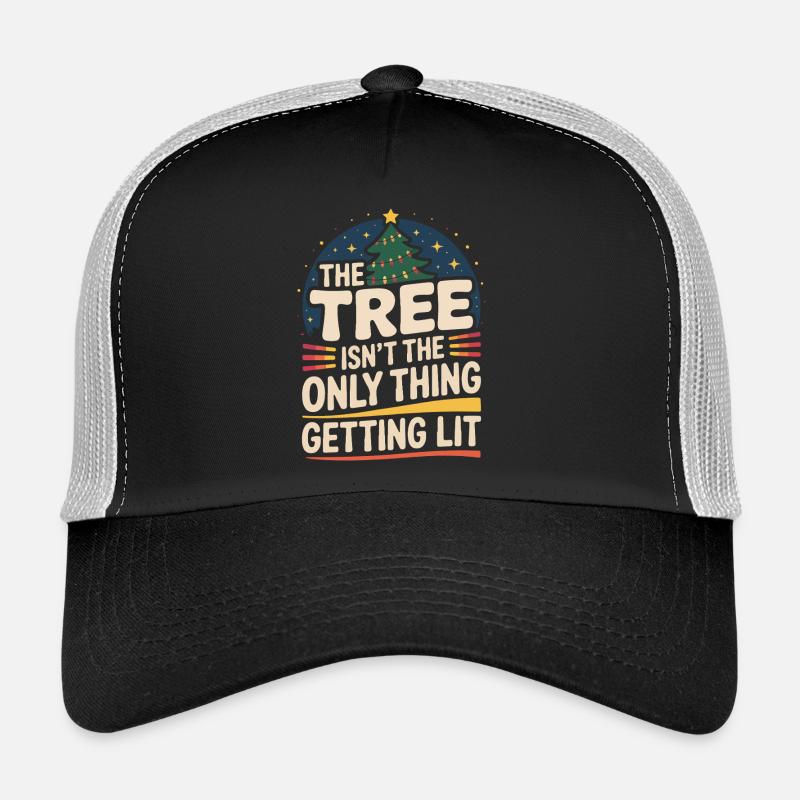 Wärmender Weihnachtshumor mit Christbaum und Text Trucker Cap
