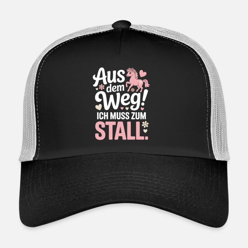 En s’écartant vers les chevaux des écuries Casquette trucker 