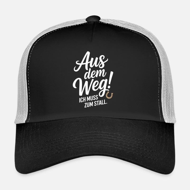En s’écartant vers les chevaux des écuries Casquette trucker 