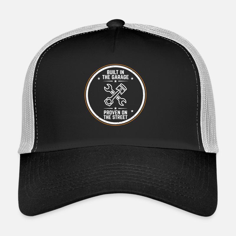Garage Schrauber Emblem Built In The Garage Trucker Cap