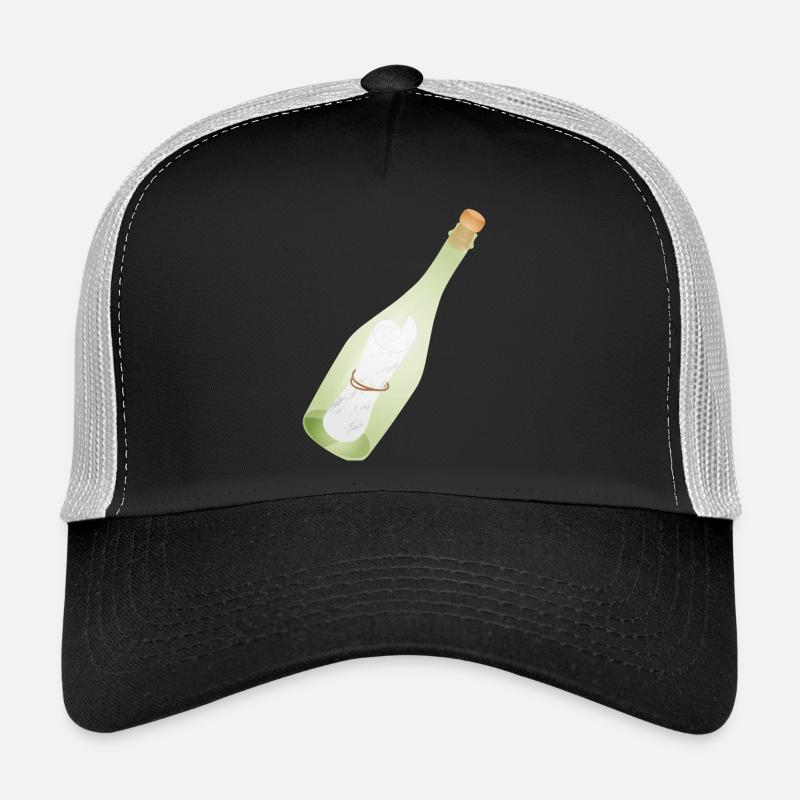 Romantische Vintage Flaschenpost mit alter Botscha Trucker Cap
