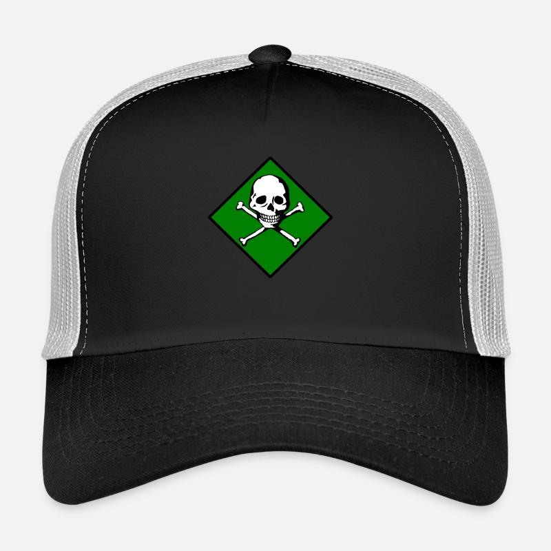 Skull and bones Trucker Cap