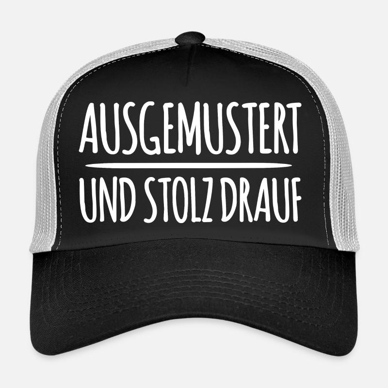 Ausgemustert Gegen Krieg Trucker Cap