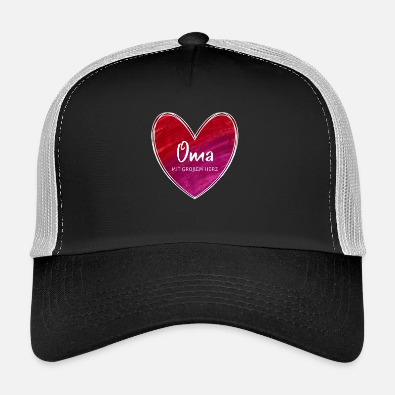 Oma mit großem Herz Trucker Cap