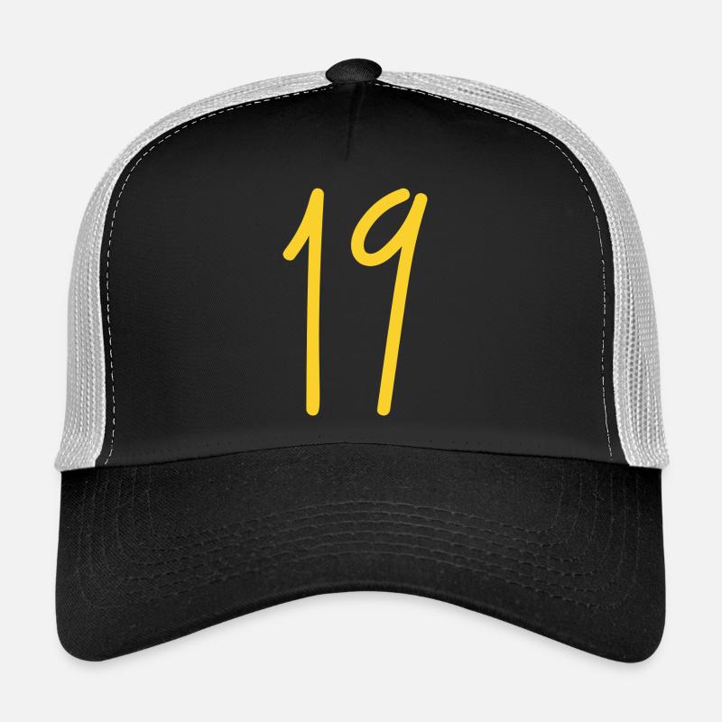 19 Trucker Cap