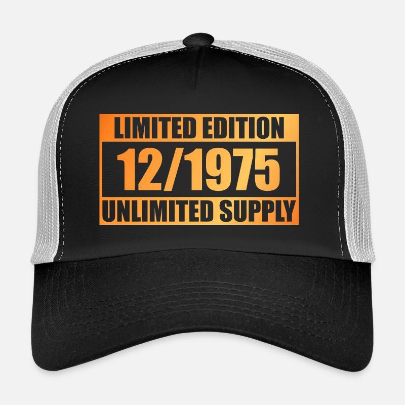 50. Geburtstag Limited Edition - ꝏ Supply 12/1975 - Trucker Cap - Schwarz/Steingrau