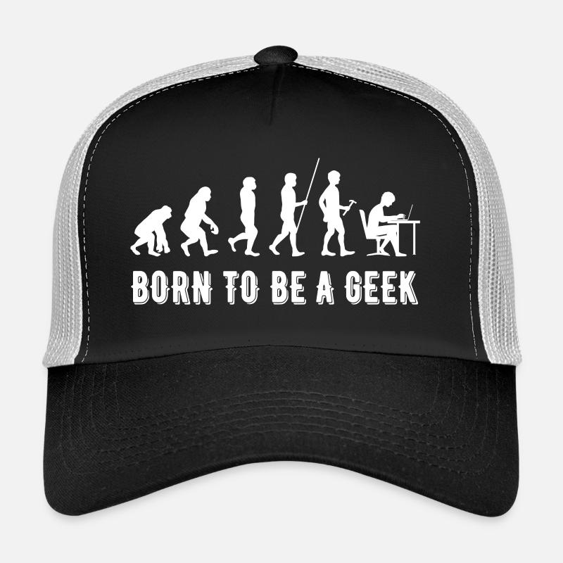 Né Geek: Évolution Tech Trucker Cap