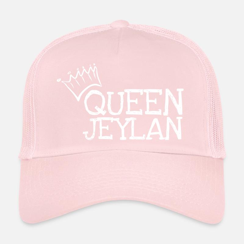 Influenceuse Jeylan Casquette trucker 